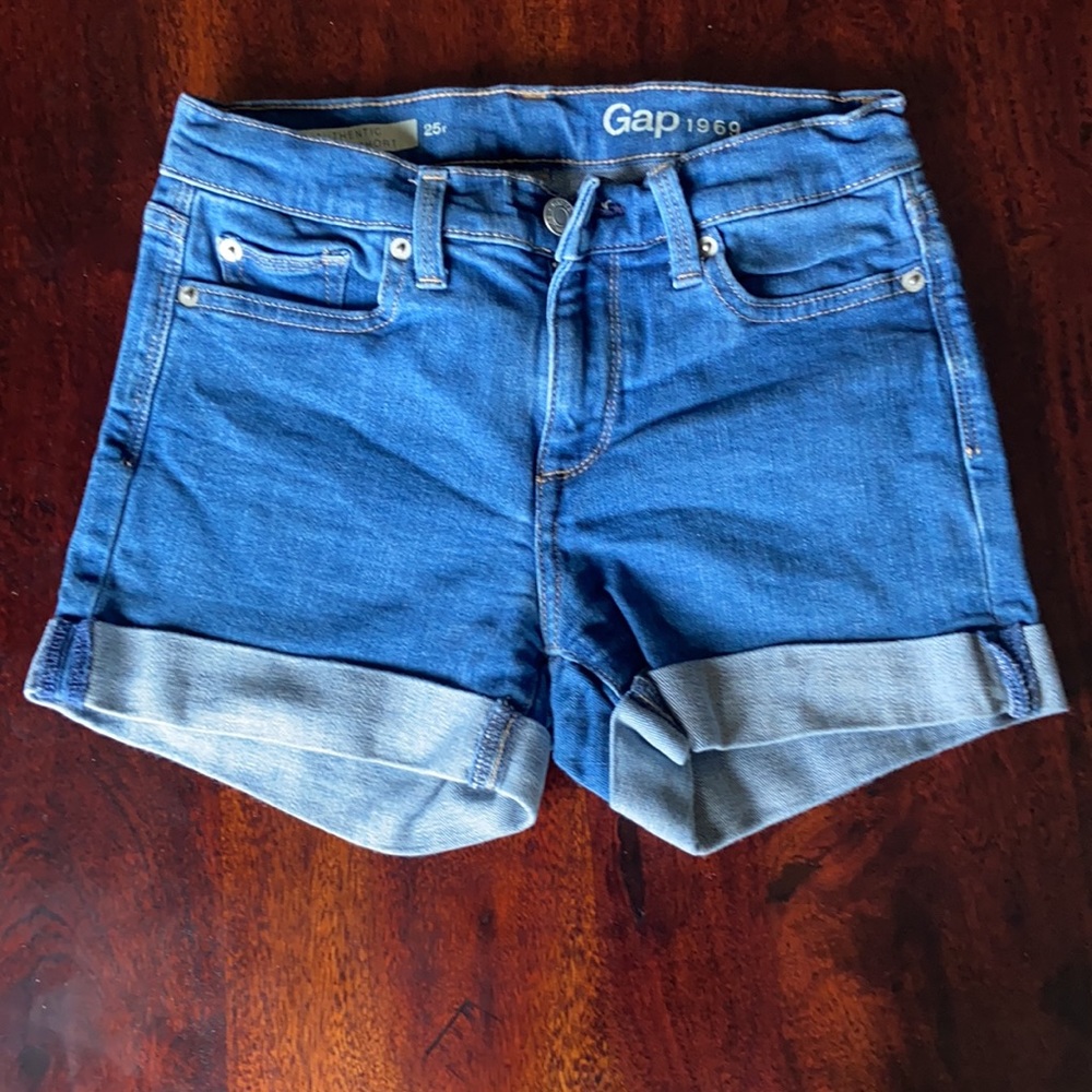 Gap women’s jean shorts